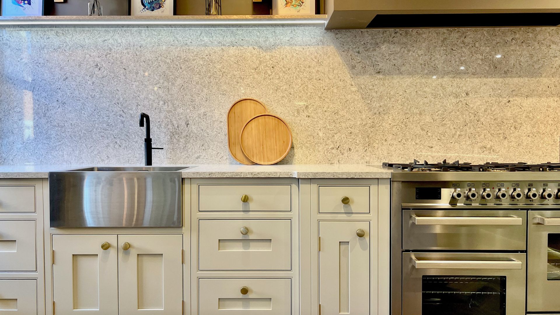 In-Frame Kitchens. Bumblebee Kitchens. A photo of a completed Bumblebee designed kitchen.